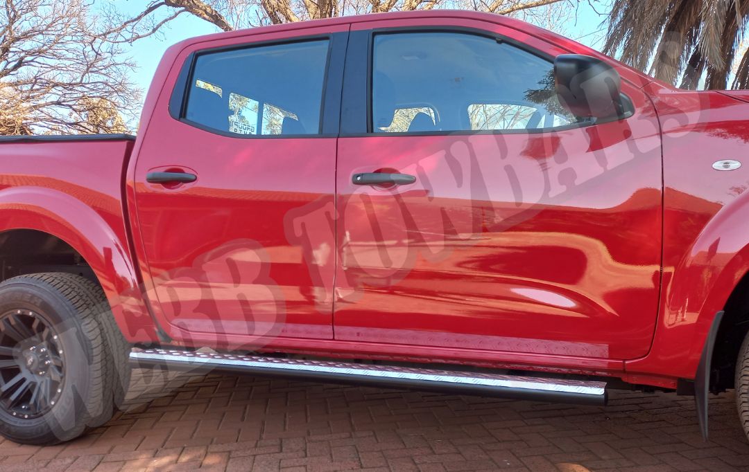 Nissan Navara with durable standard side steps, designed and fitted by Webb Towbars in Gauteng, South Africa for added convenience and accessibility.