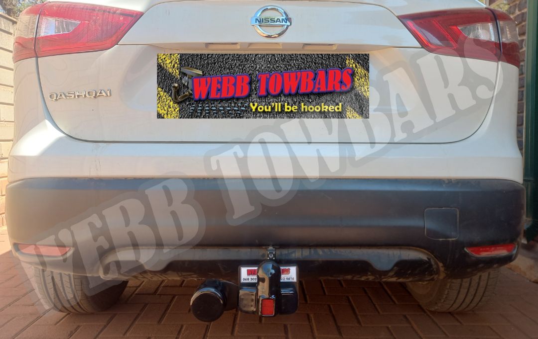 Nissan Qashqai featuring a standard towbar, meticulously manufactured and installed by Webb Towbars in Gauteng, South Africa for dependable towing capability.