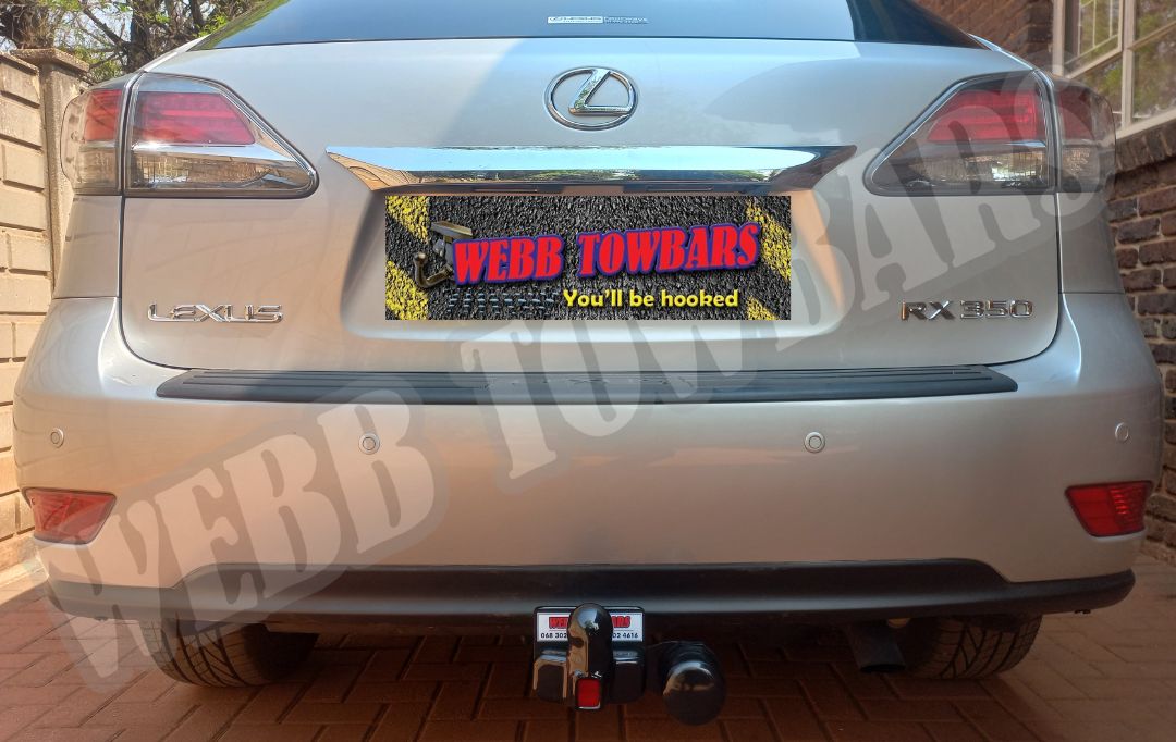 Lexus RX350 fitted with a standard towbar, manufactured and installed by Webb Towbars in Gauteng, South Africa, for durable and efficient towing capability.