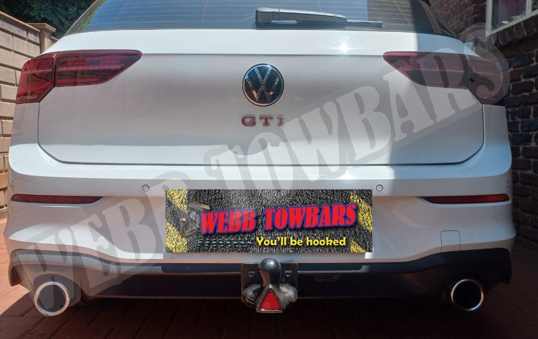 Volkswagen Golf GTI detachable towbar, manufactured and fitted by Webb Towbars in Gauteng, South Africa for convenient and versatile towing solutions.