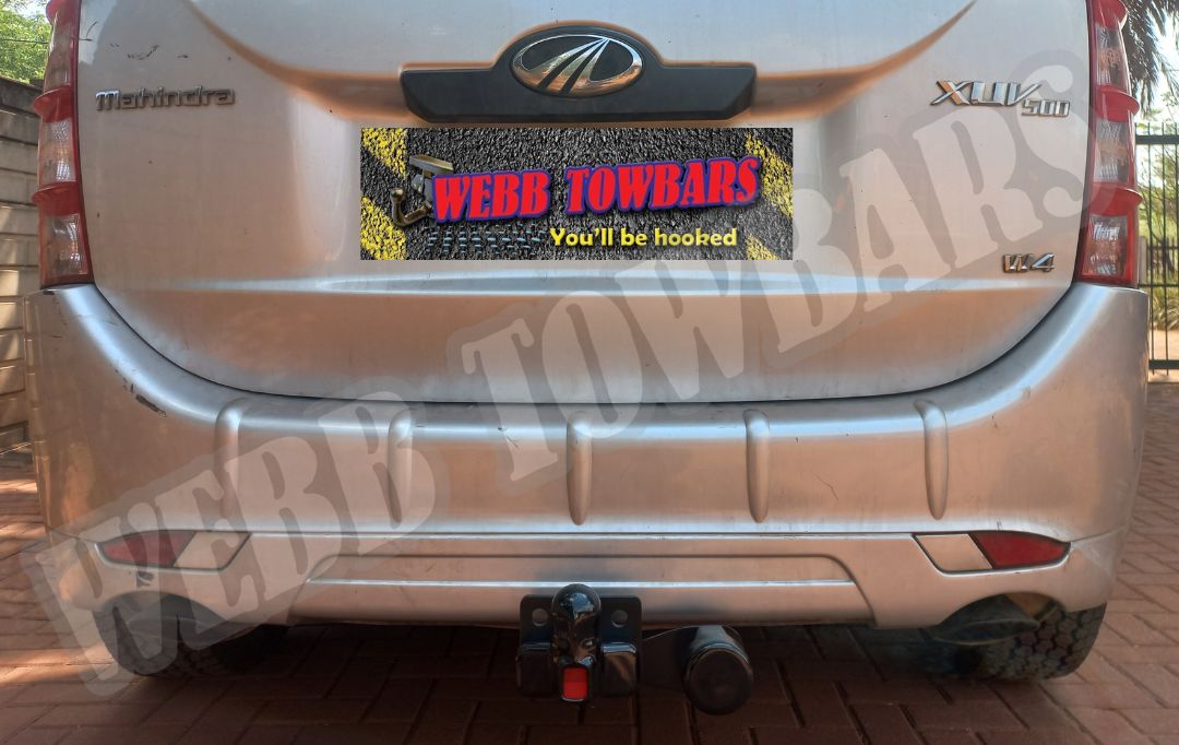 Mahindra XUV500 W4 fitted with a standard towbar, professionally manufactured and installed by Webb Towbars in Gauteng, South Africa for dependable towing solutions.