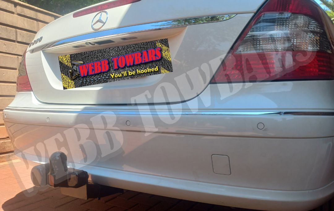 Mercedes Benz E280 (W211) fitted with a standard towbar, manufactured and installed by Webb Towbars in Gauteng, South Africa for dependable towing performance.