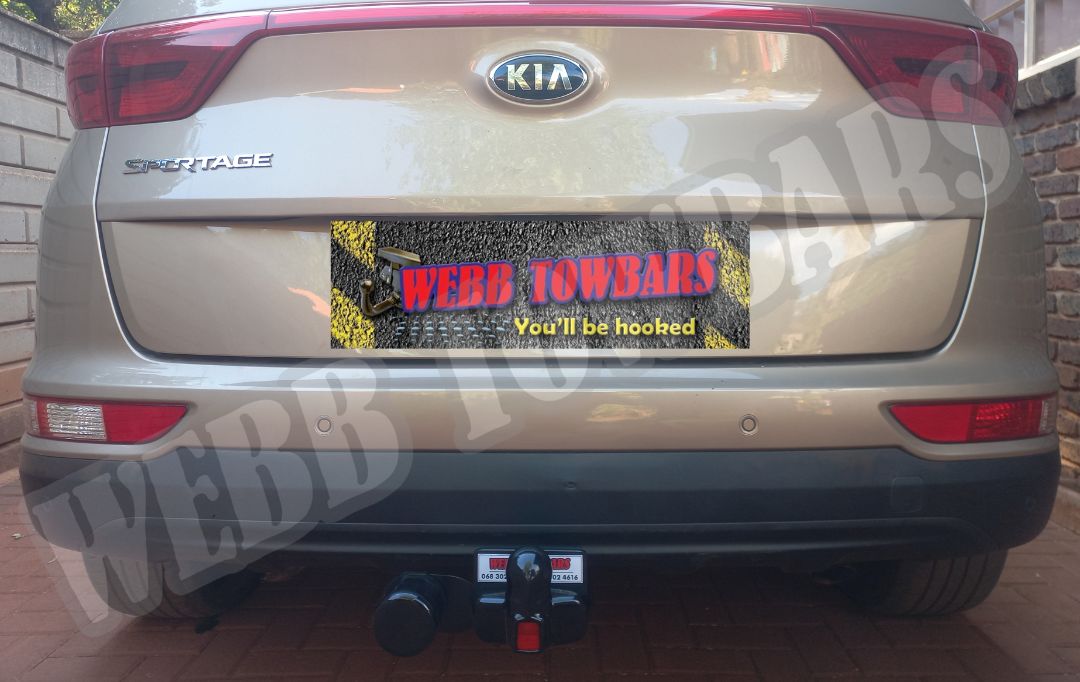 Kia Sportage fitted with a robust standard towbar, expertly manufactured and installed by Webb Towbars in Gauteng, South Africa for dependable towing performance.