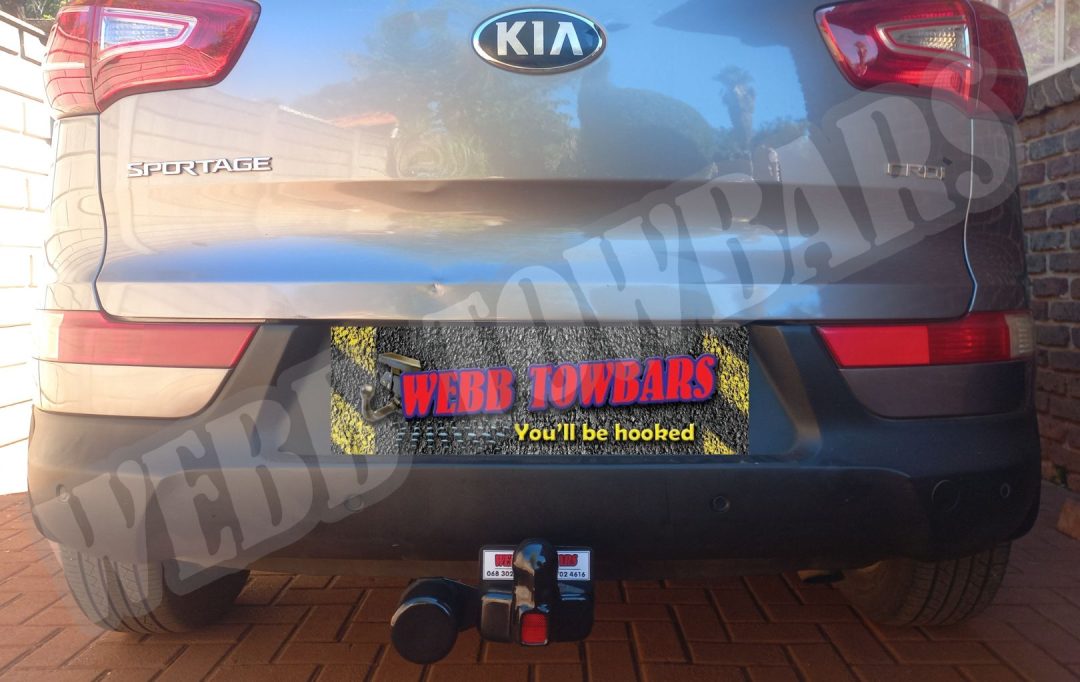 Kia Sportage fitted with a premium Standard Towbar, expertly manufactured and installed by Webb Towbars in Gauteng, South Africa.