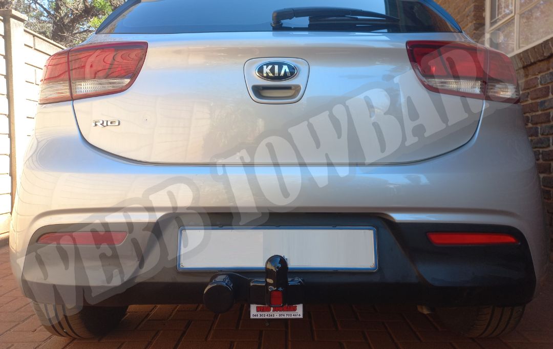 Kia Rio Hatchback fitted with a custom Standard Towbar by Webb Towbars in Meyerton, Gauteng – durable, secure towing solution for compact vehicles