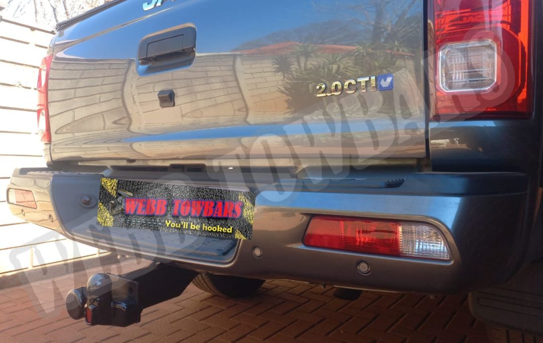 JAC Motors T8 fitted with standard towbar by Webb Towbars in Gauteng, South Africa – precision manufacturing and expert installation.