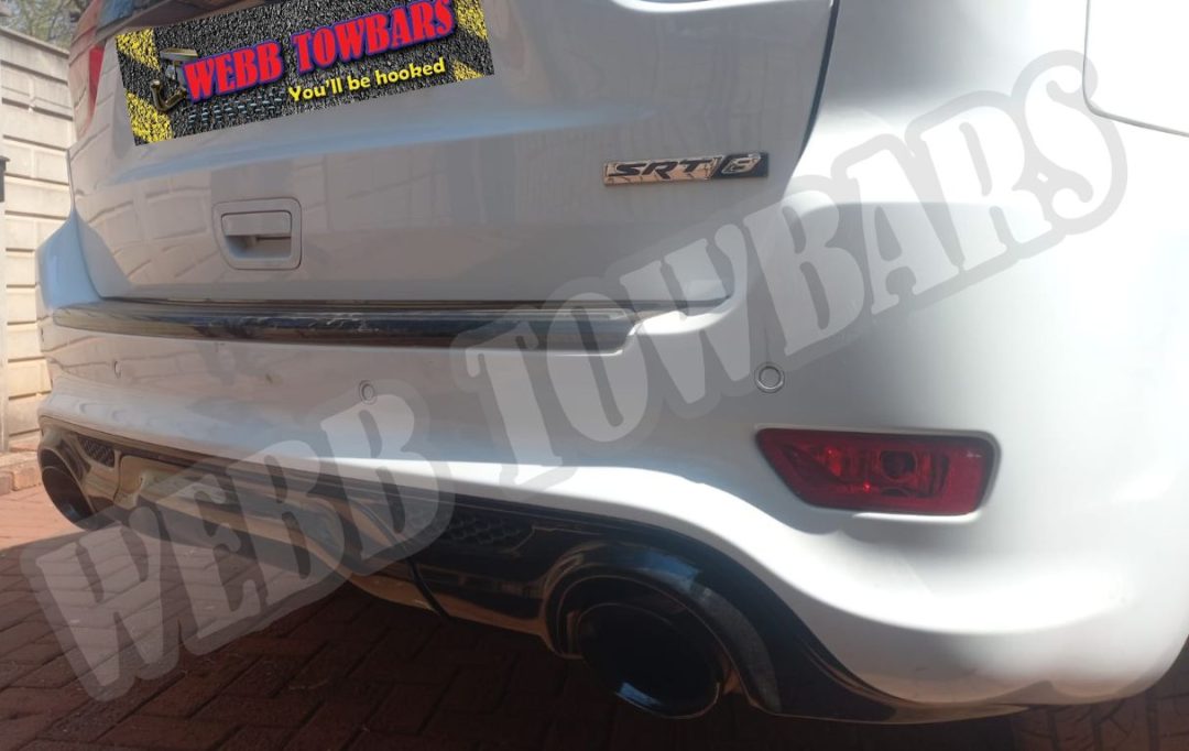 Webb Towbars Jeep Grand Cherokee SRT8 detachable towbar manufactured and fitted in Gauteng South Africa once the detachable section is removed and the cover is clipped on