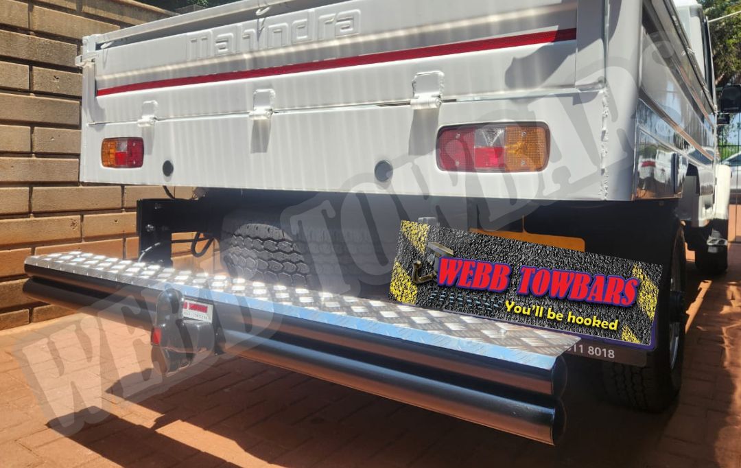 Webb Towbars Mahindra Bolero Maxi Truck double tube step towbar manufactured and fitted in Gauteng South Africa