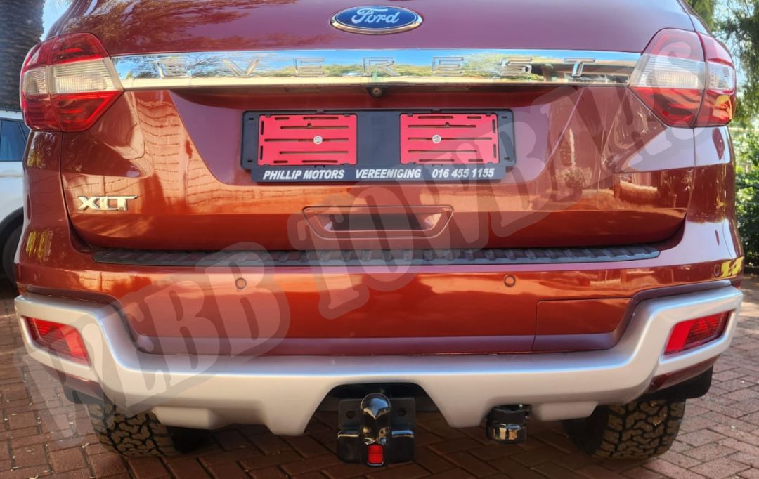 Webb Towbars Ford Everest detachable towbar professionally installed in Gauteng South Africa featuring a removable towbar for caravan towing, trailer transport, bicycle rack compatibility, off-road adventures, and a clean factory-style finish when detached